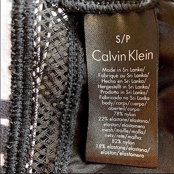 🆕🔥CALVIN KLEIN SEXY&SUPER CUTE TOP BLACK&WHITE COLOR BLOCK FITTED BREATHABLE - Picture 3 of 6